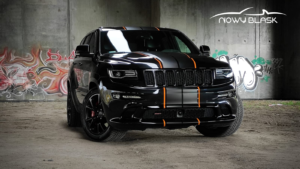 Jeep po renowacji lakieru - poprawa wyglądu i redukcja zarysowań