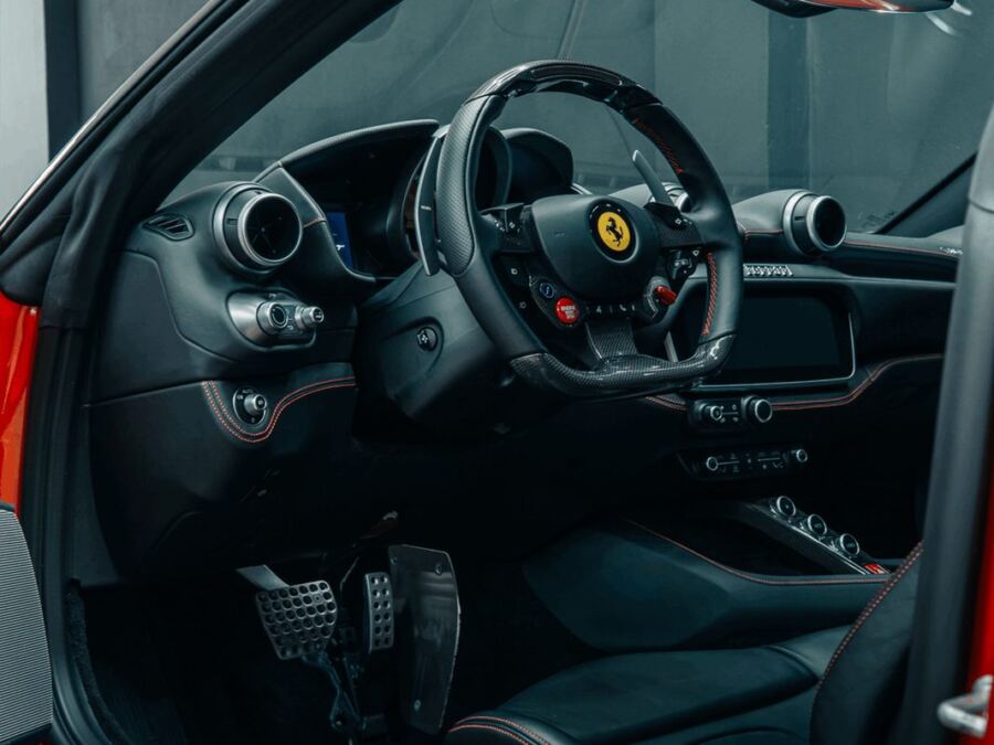 Ferrari 812 Superfast — detailing wnętrza