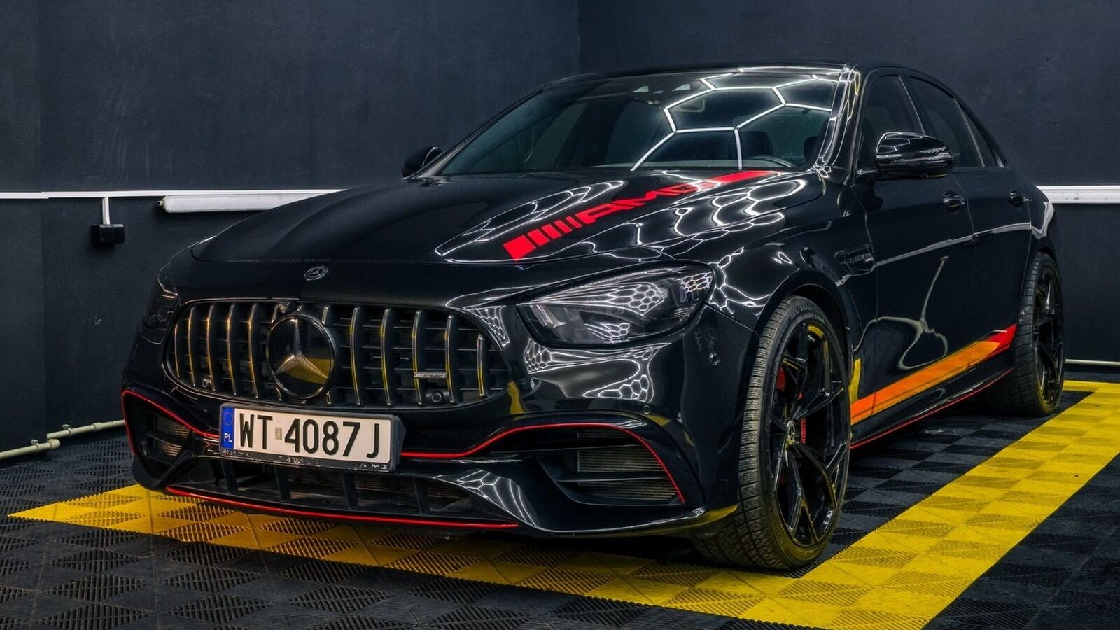 Personalizacja Mercedes AMG — projekt, oklejenie i powłoka ceramiczna