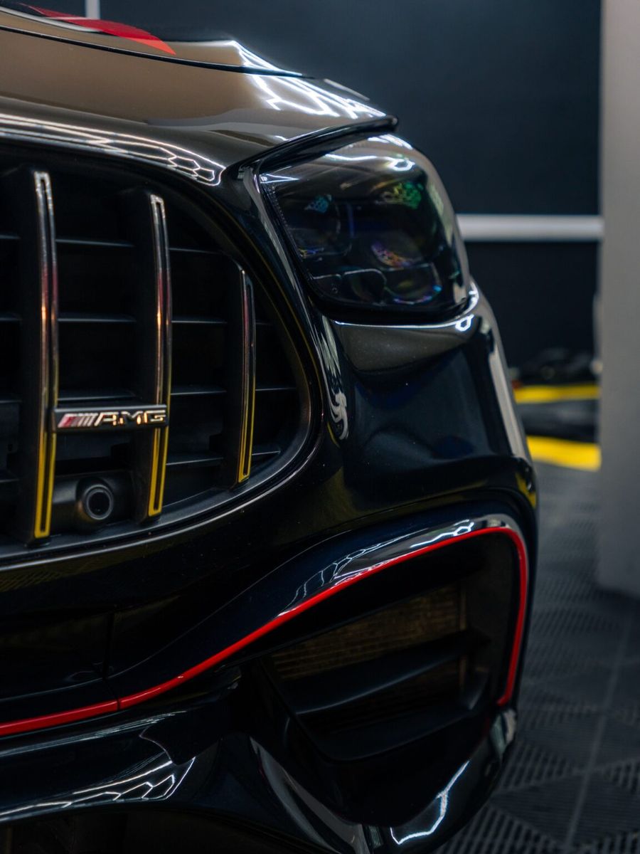 Mercedes AMG po personalizacji — studio NowyBlask
